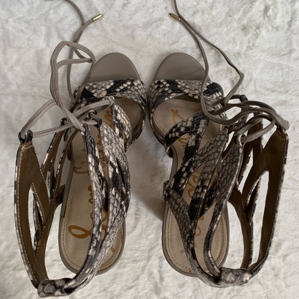Sandals 👡 - Picture 2 of 16